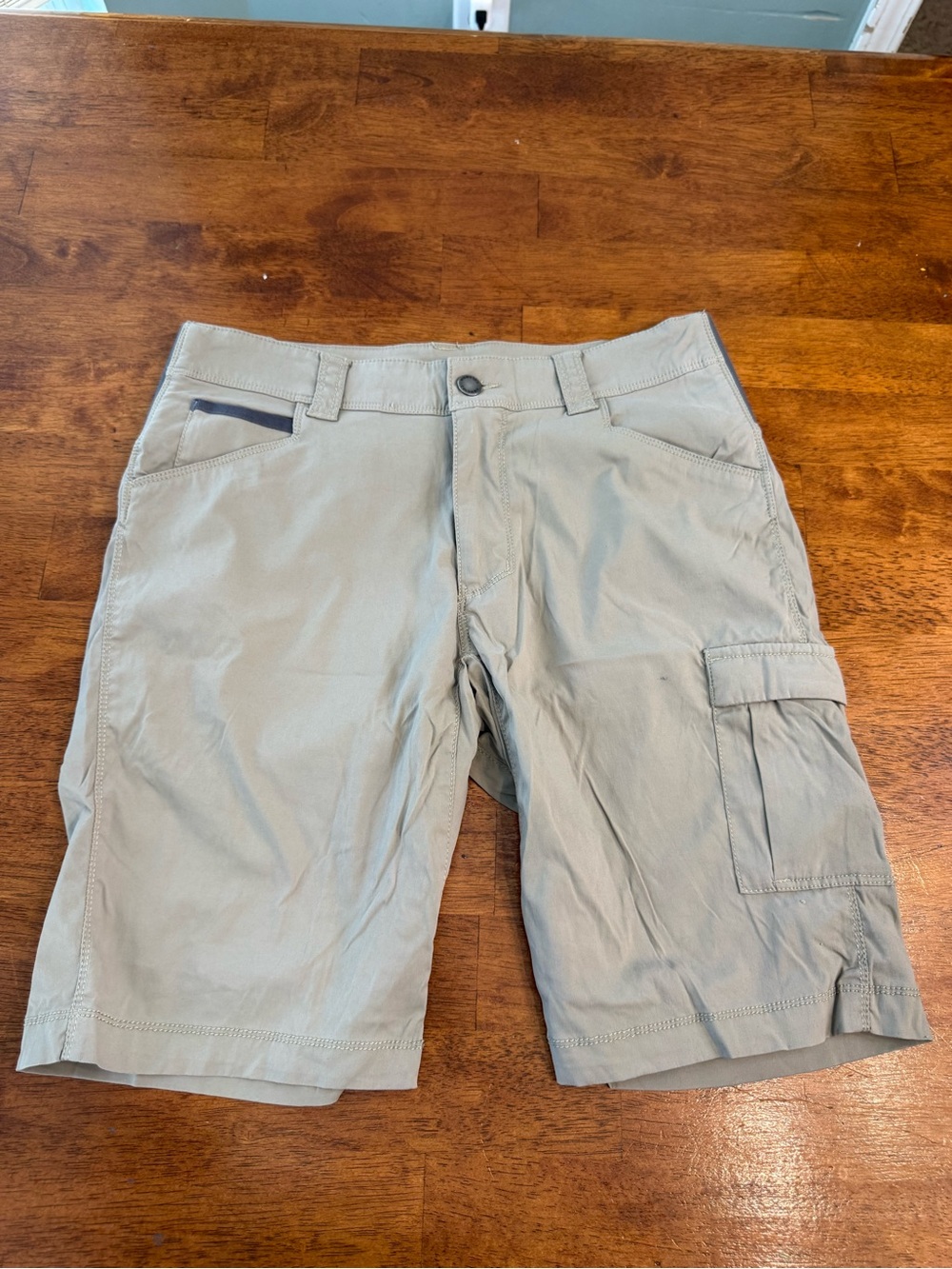 Columbia Silver Ridge Cargo Shorts Men’s 30w tan gray Belted Hiking Fishing 10in